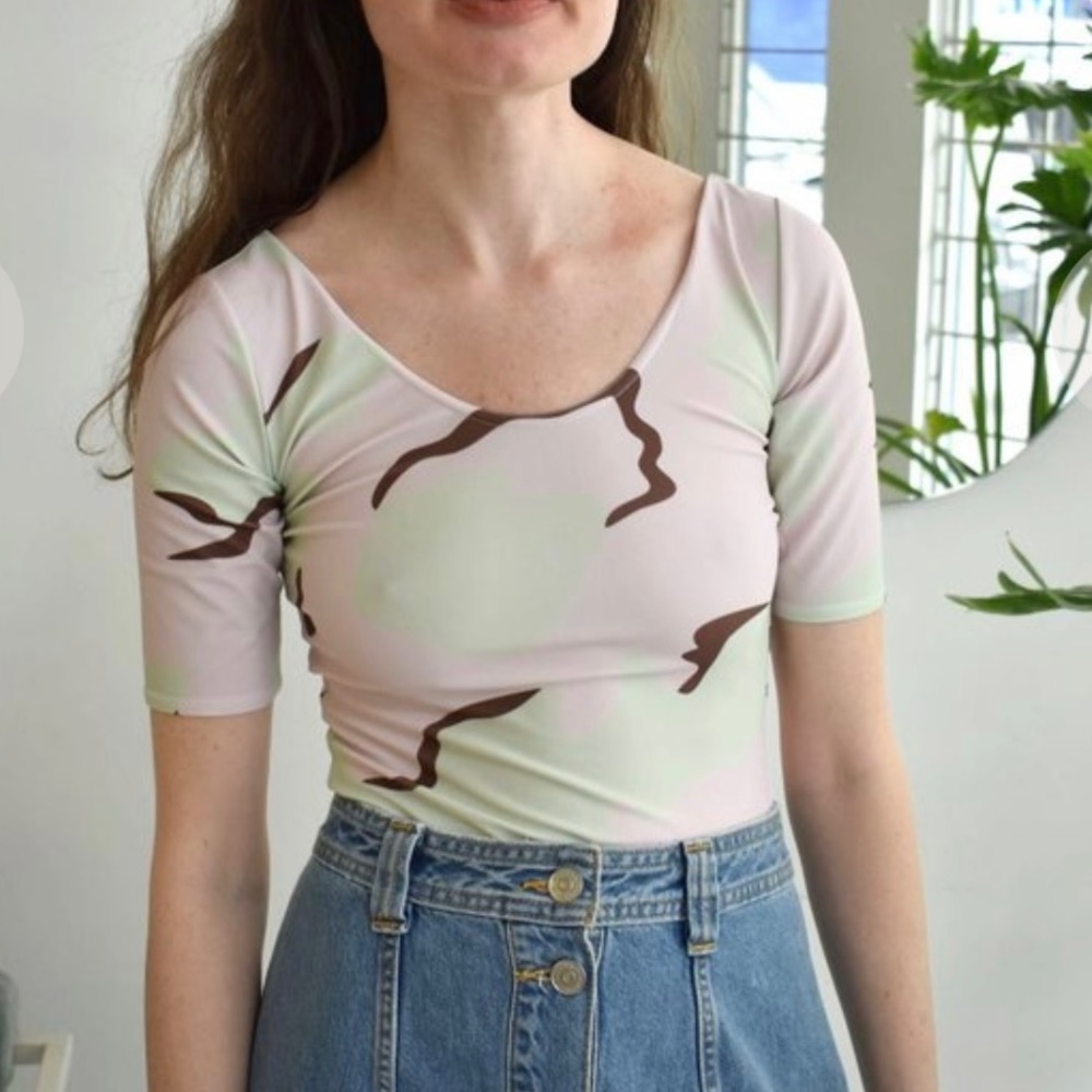 Wave leotard in pistachio